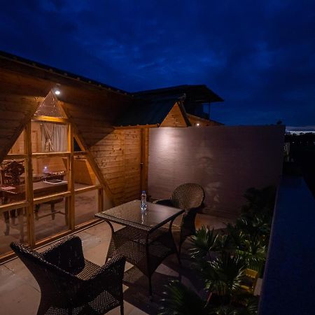 La Vita Nuova Resort Shaugaon エクステリア 写真