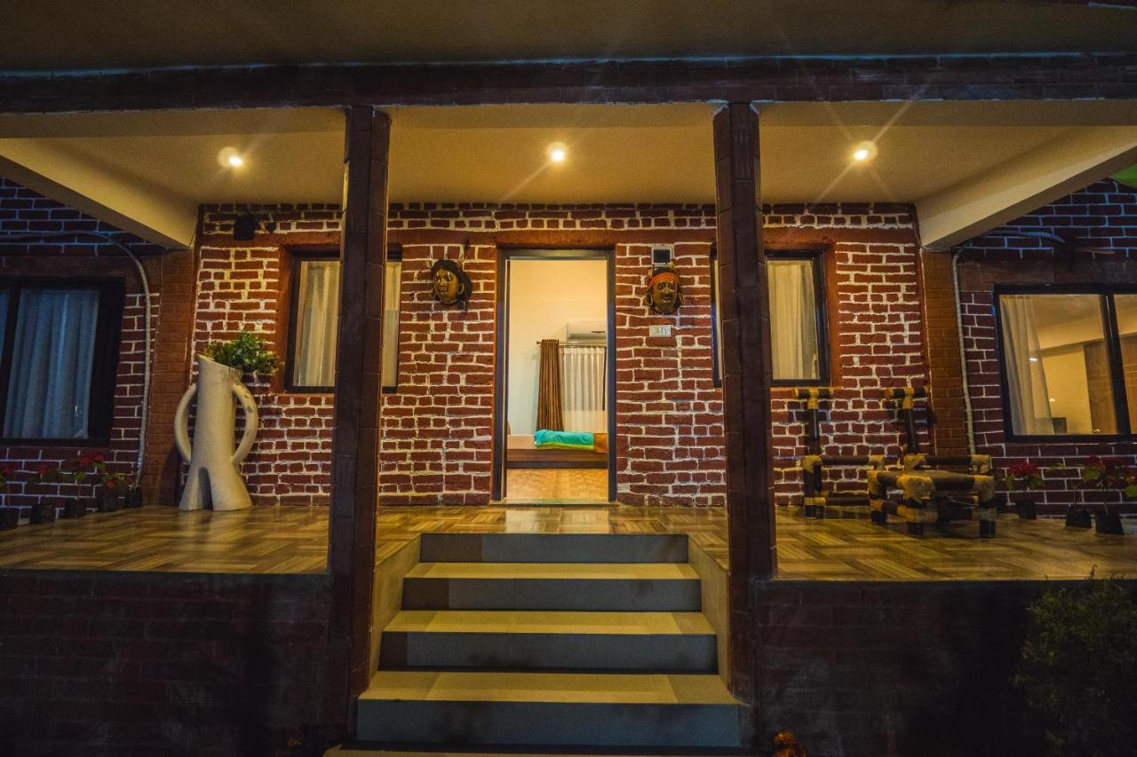 La Vita Nuova Resort Shaugaon エクステリア 写真