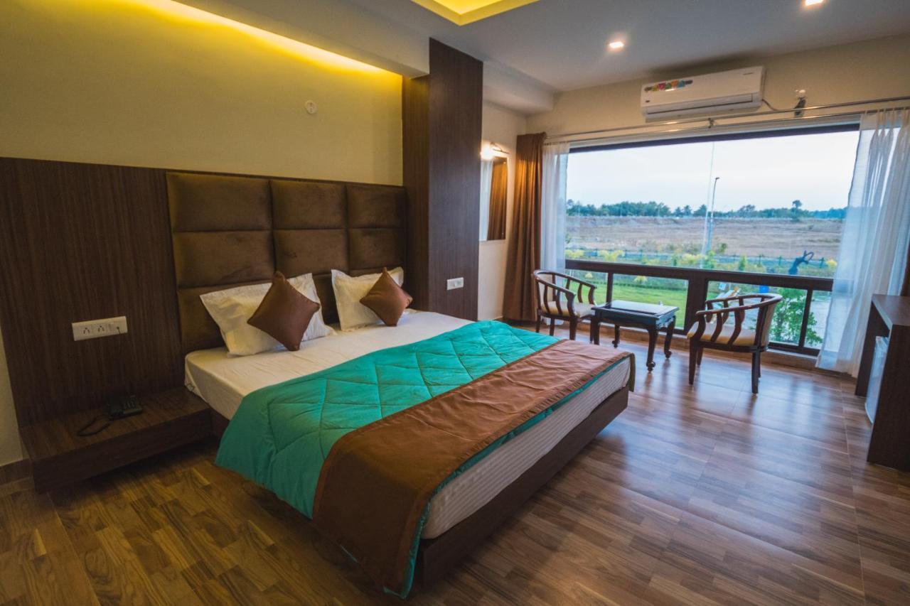 La Vita Nuova Resort Shaugaon エクステリア 写真