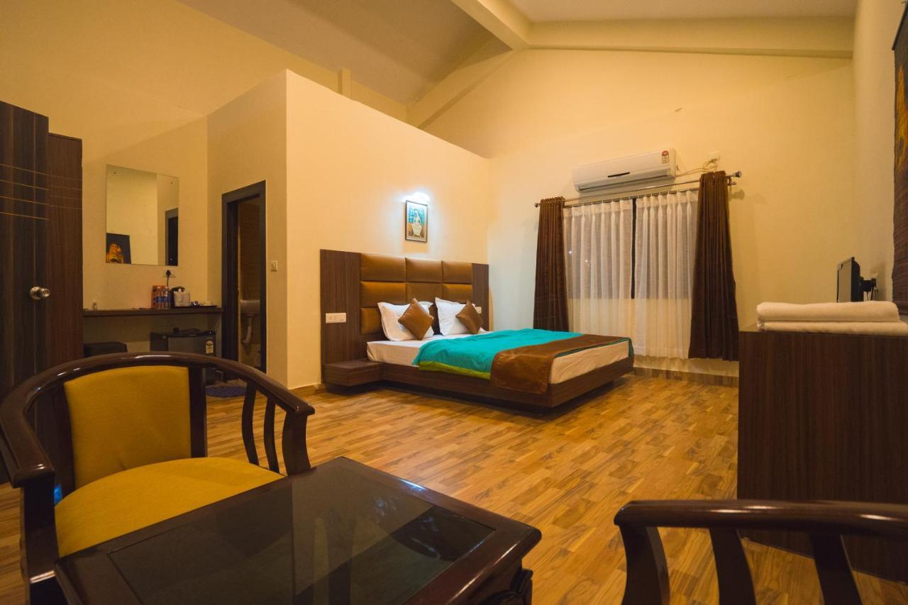 La Vita Nuova Resort Shaugaon エクステリア 写真