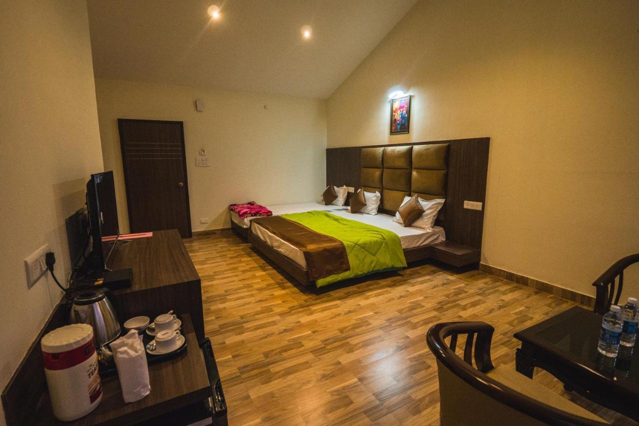 La Vita Nuova Resort Shaugaon エクステリア 写真