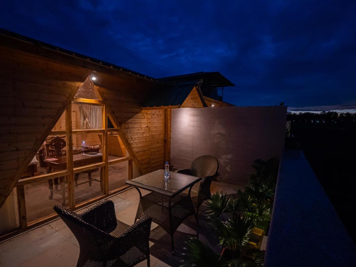 La Vita Nuova Resort Shaugaon エクステリア 写真