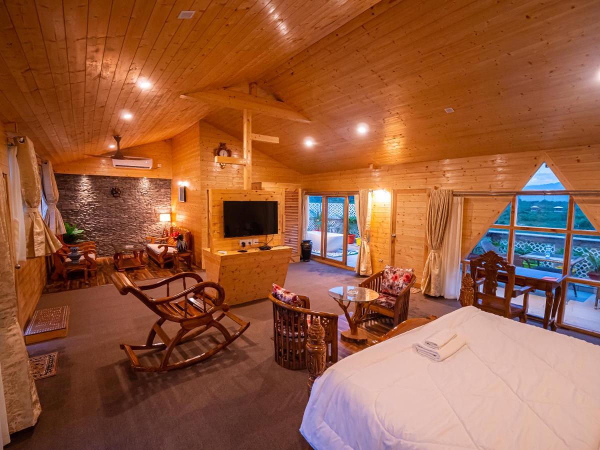 La Vita Nuova Resort Shaugaon エクステリア 写真
